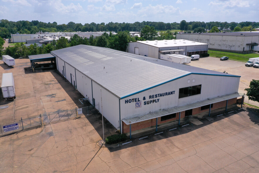 4251 Industrial Dr, Jackson, MS for sale - Building Photo - Image 1 of 1