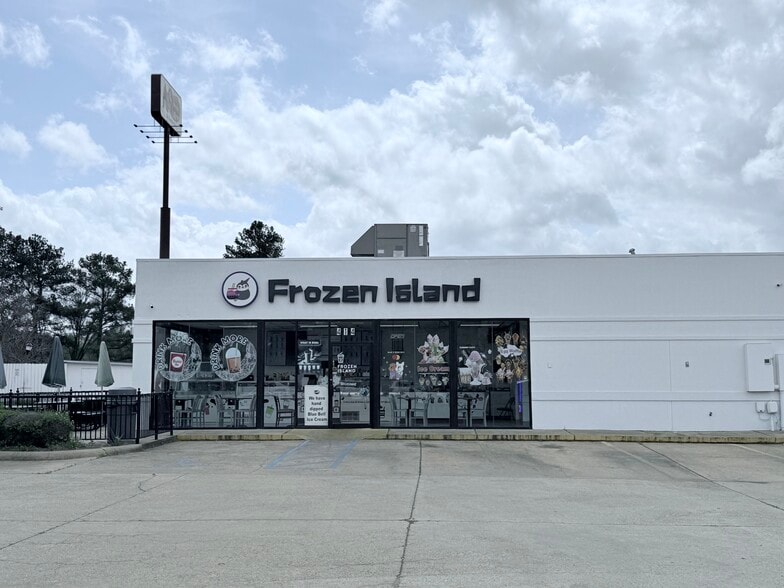 414 Riverwind Dr, Pearl, MS for sale - Building Photo - Image 3 of 14