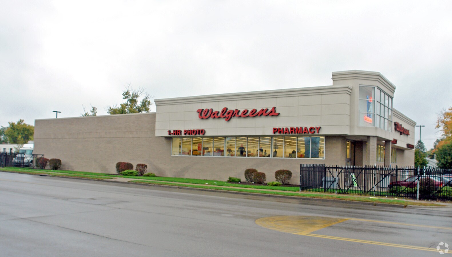 4121 Hoover Ave, Dayton, OH 45402 Walgreen's