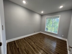 4251 University Blvd, Jacksonville, FL for lease Interior Photo- Image 2 of 16