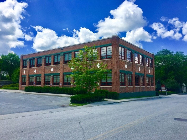 210 South St, Bennington, VT for sale - Primary Photo - Image 1 of 1