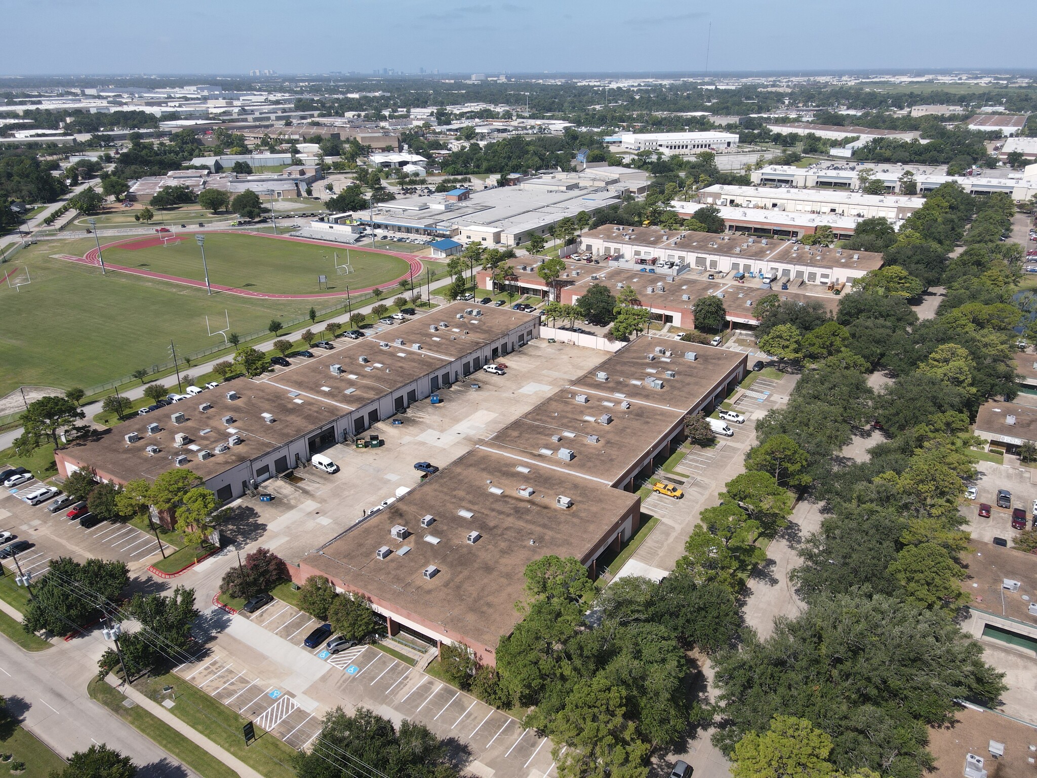 6001 Stonington St, Houston, TX for lease Building Photo- Image 1 of 9