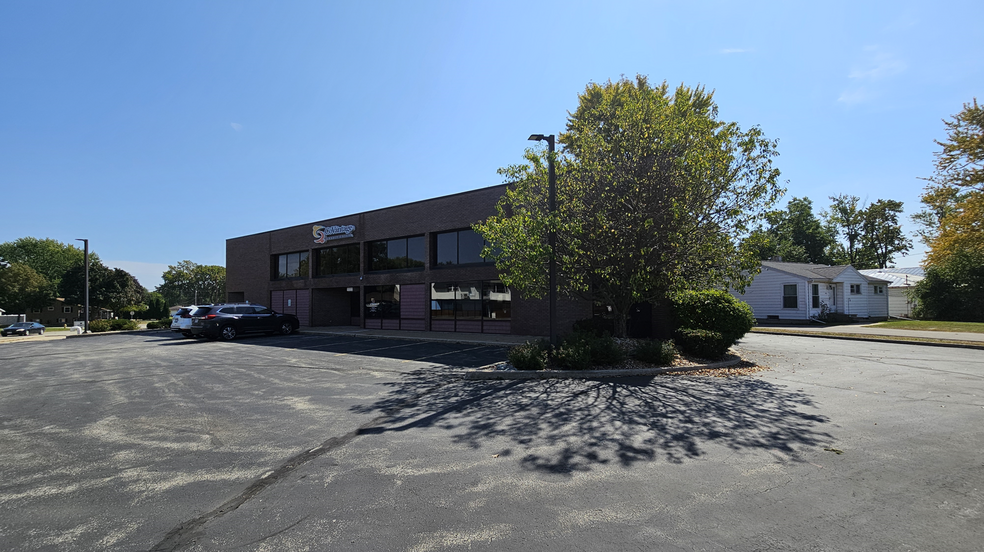 1093 Appleton Rd, Menasha, WI for lease - Building Photo - Image 2 of 22