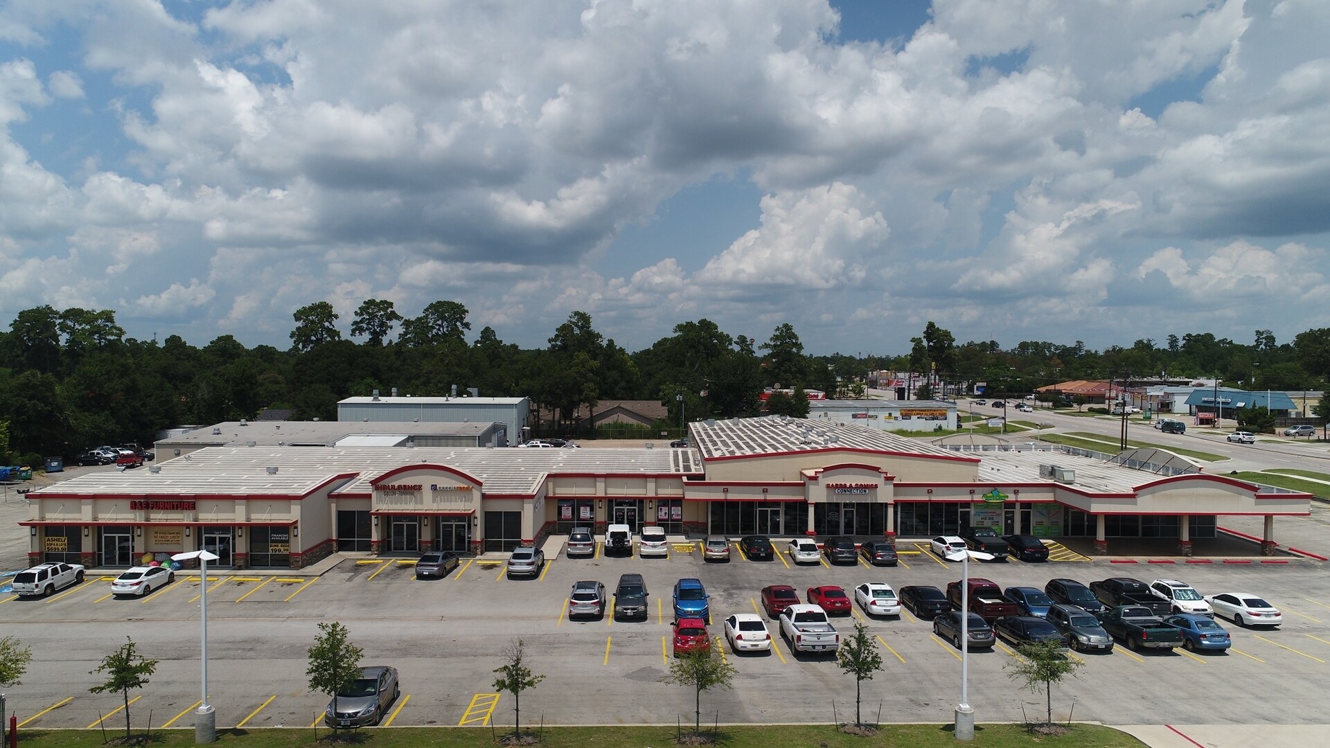 904 Wilson Rd, Conroe, TX for sale Primary Photo- Image 1 of 1