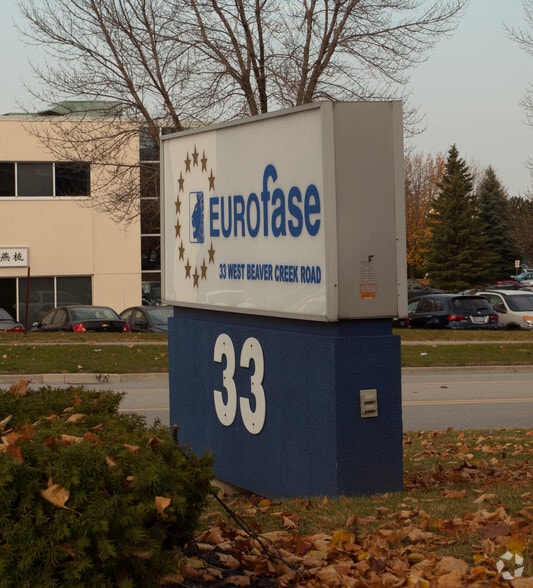 33 W Beaver Creek Rd, Richmond Hill, ON for lease - Building Photo - Image 3 of 3