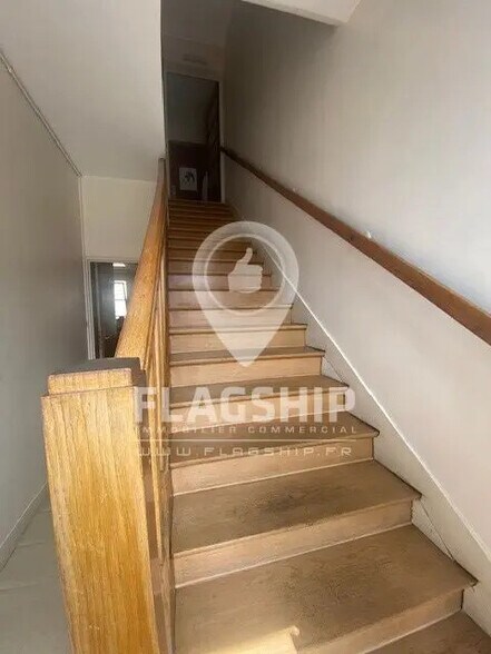 Office in Mareuil-lès-Meaux for lease - Building Photo - Image 3 of 10