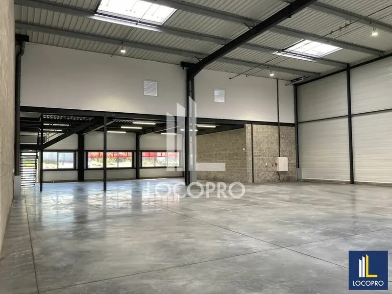 Flex in Rousset for lease Interior Photo- Image 1 of 6