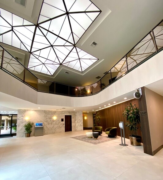 Westlake Office Court - Office Space