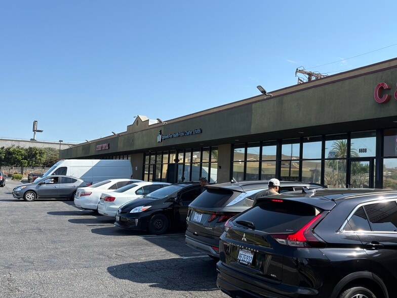 6600-6636 Cherry Ave, Long Beach, CA for lease - Building Photo - Image 3 of 5