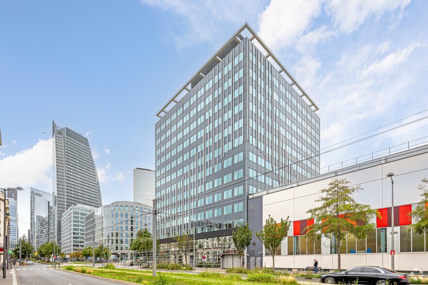 51-53 Boulevard De La Mission Marchand, Courbevoie for lease - Primary Photo - Image 1 of 13