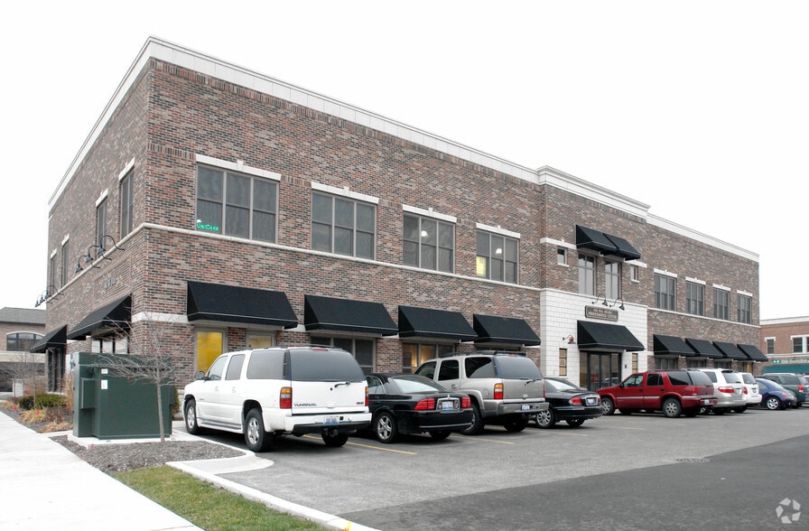 40W310 Lafox Rd, St Charles, IL for sale - Building Photo - Image 2 of 15