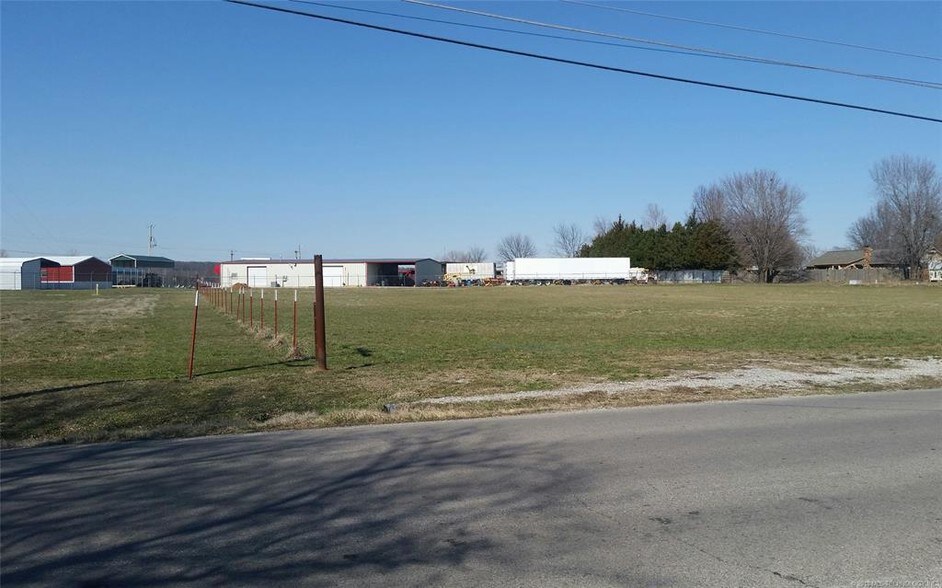 460 Rd, Claremore, OK 74017