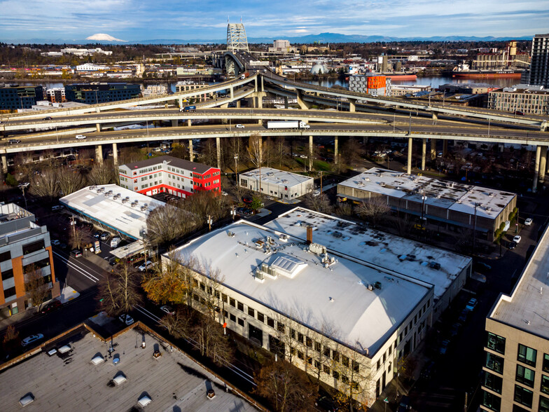 1431 NW 17th Ave, Portland, OR for lease - Building Photo - Image 1 of 3