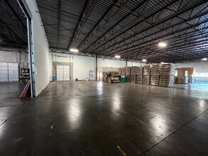 347-374 Lang Blvd, Buffalo, NY for lease Interior Photo- Image 1 of 1