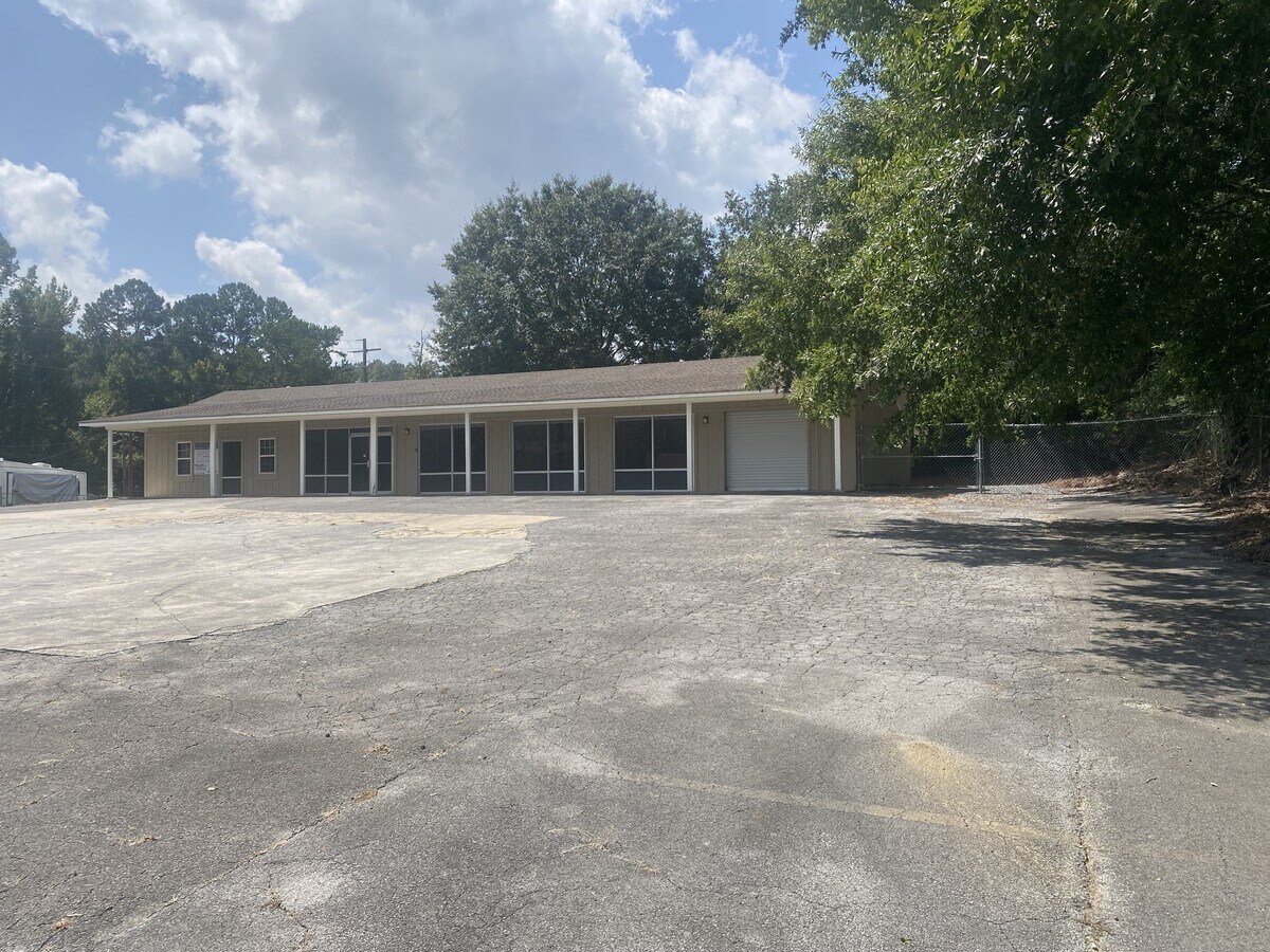 665 Atlanta Hwy, Rockmart, GA 30153