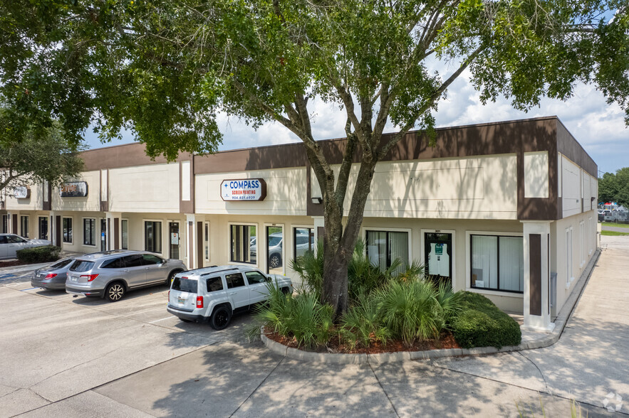 5730 Bowden Rd, Jacksonville, FL for lease - Building Photo - Image 1 of 13