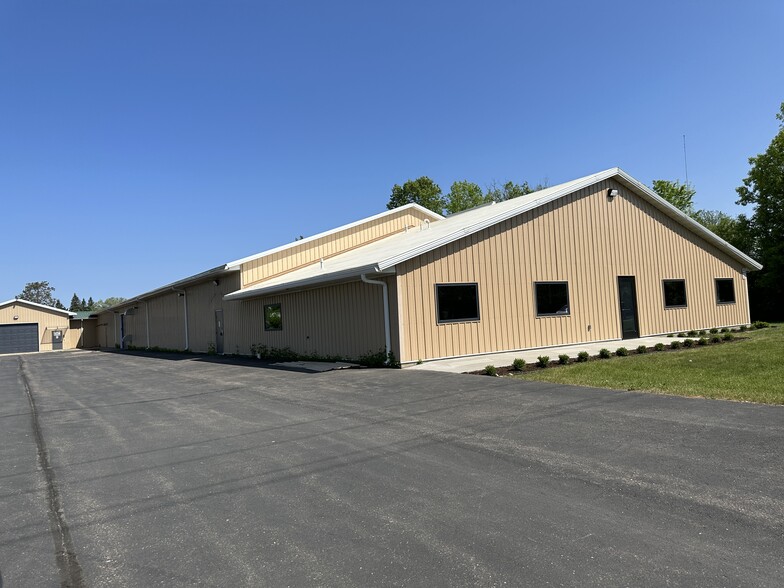 400 Railroad Ave W, Onamia, MN for lease - Primary Photo - Image 1 of 7