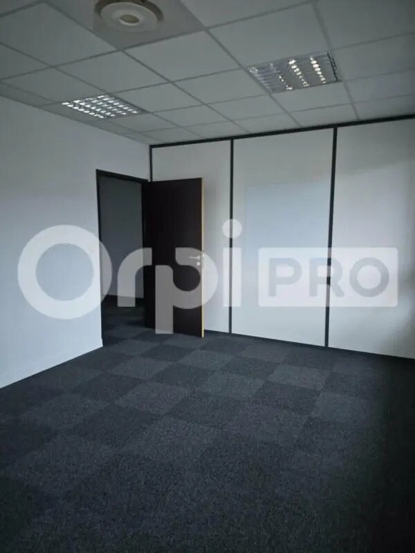 Office in Châlons-en-Champagne for sale Interior Photo- Image 1 of 13