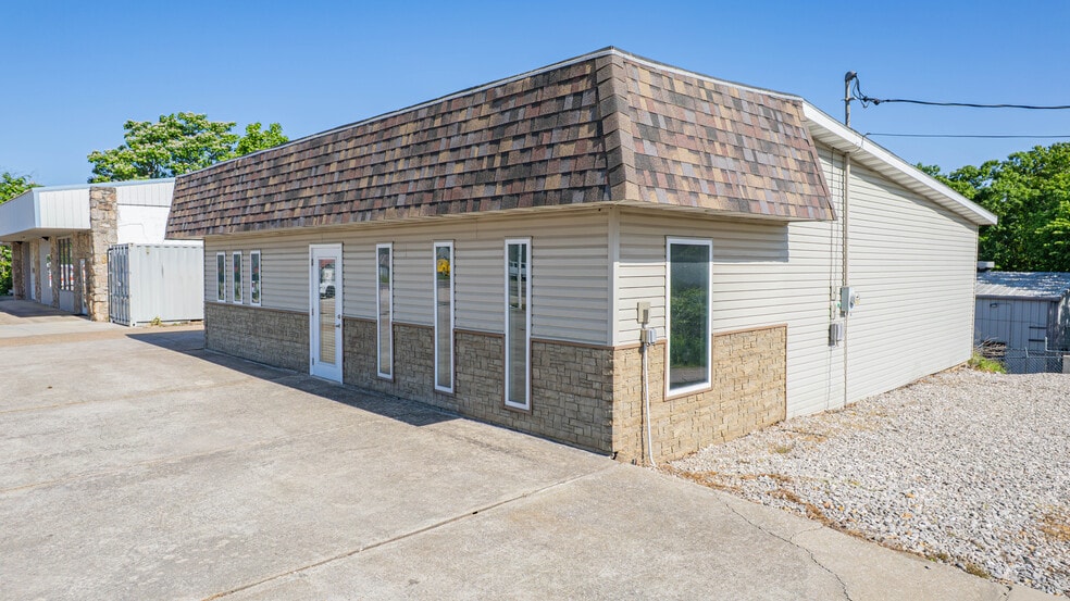 414 Highway 42, Osage Beach, MO for sale - Building Photo - Image 2 of 40
