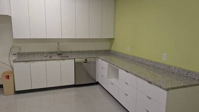 777 Alexander Rd, Princeton, NJ for lease Interior Photo- Image 2 of 8