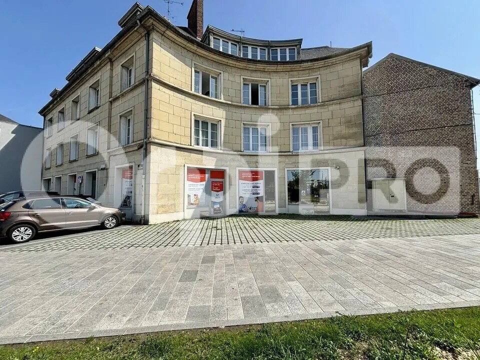 Retail in Compiègne for lease Building Photo- Image 1 of 7