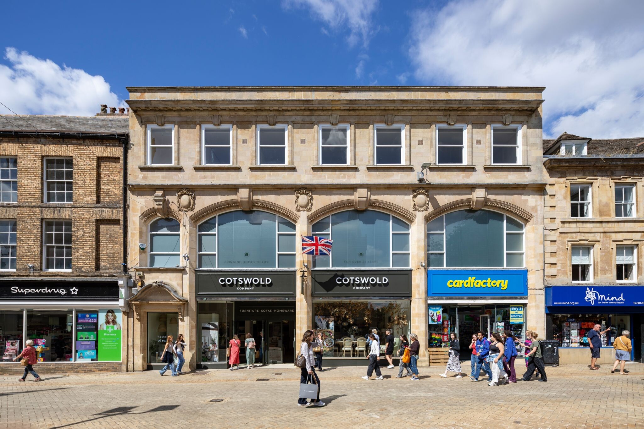 24-25 High St, Stamford for sale Primary Photo- Image 1 of 1