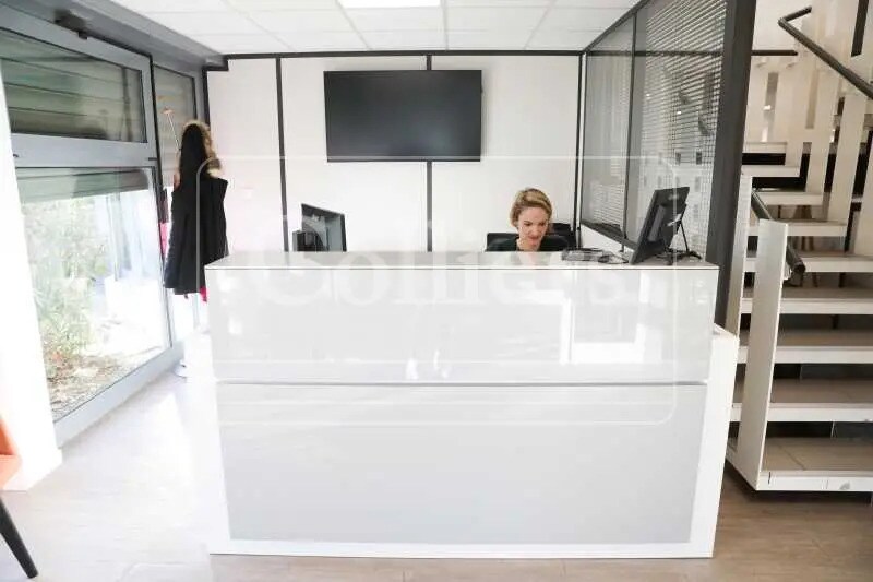 2 Chemin De La Frescoule, Vitrolles for lease - Building Photo - Image 3 of 14