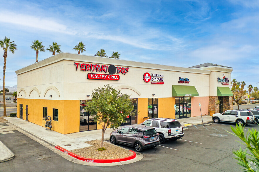 2235 E Cheyenne Ave, Las Vegas, NV for lease - Primary Photo - Image 1 of 10