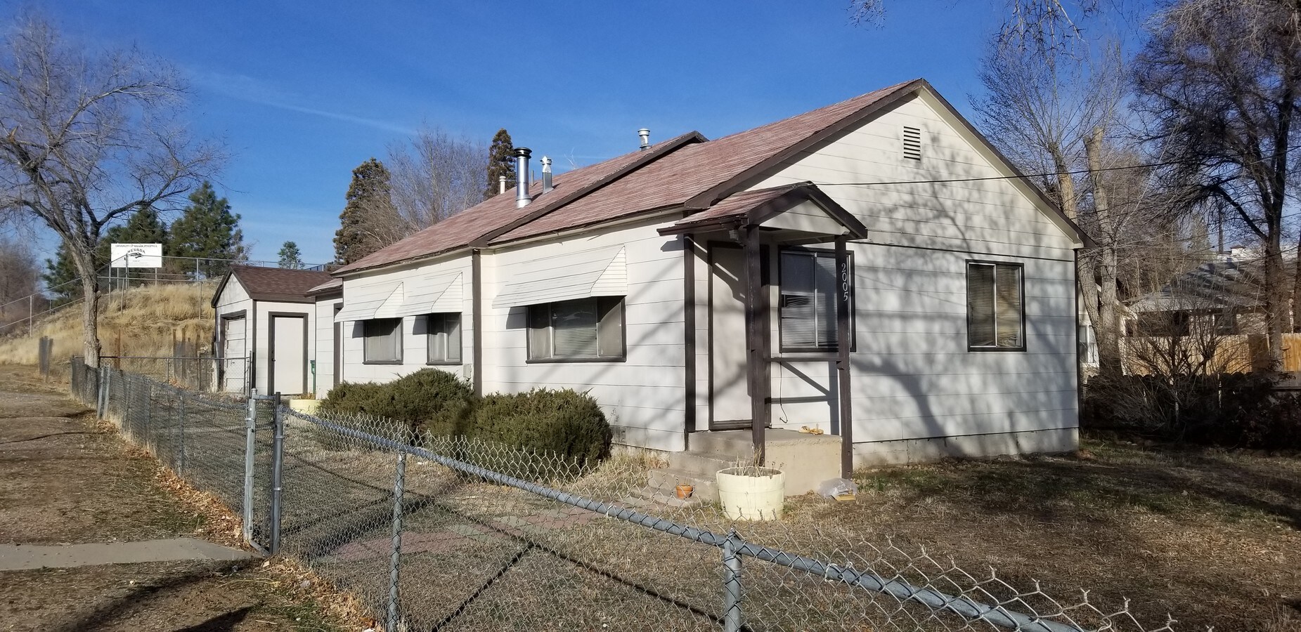 2005 Valley Rd, Reno, NV 89512
