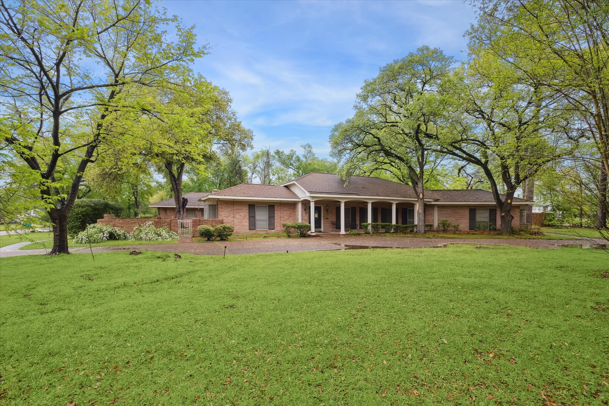 206 W Dallas St, Conroe, TX for sale Building Photo- Image 1 of 1