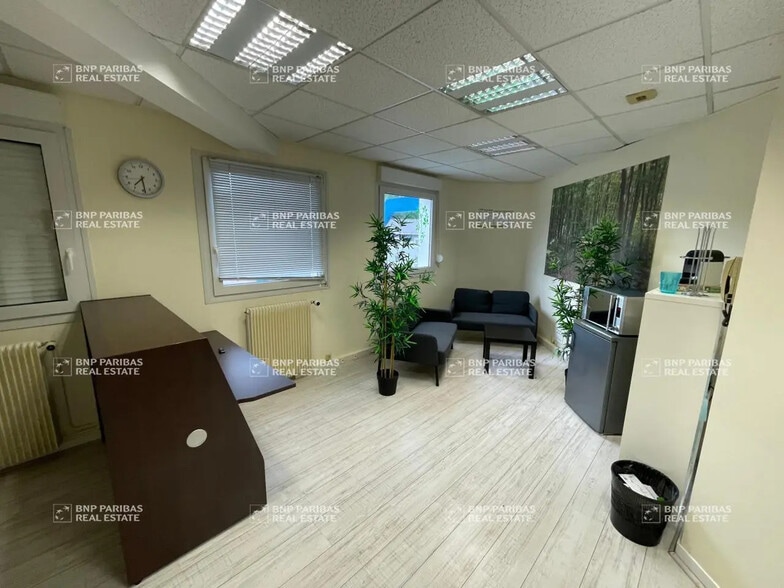 Office in Chambray-lès-Tours for lease - Interior Photo - Image 3 of 11