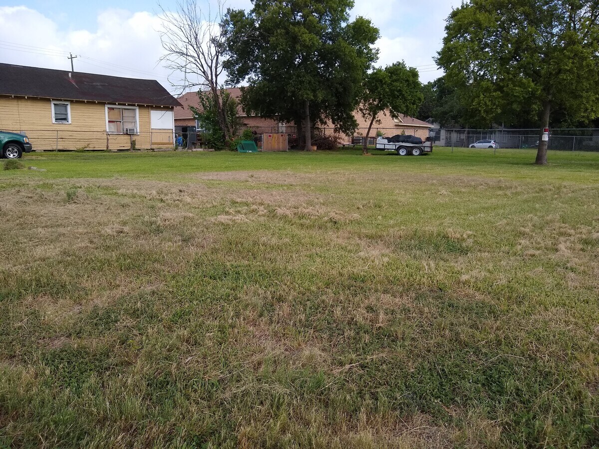 3411 Buck St, Houston, TX 77020