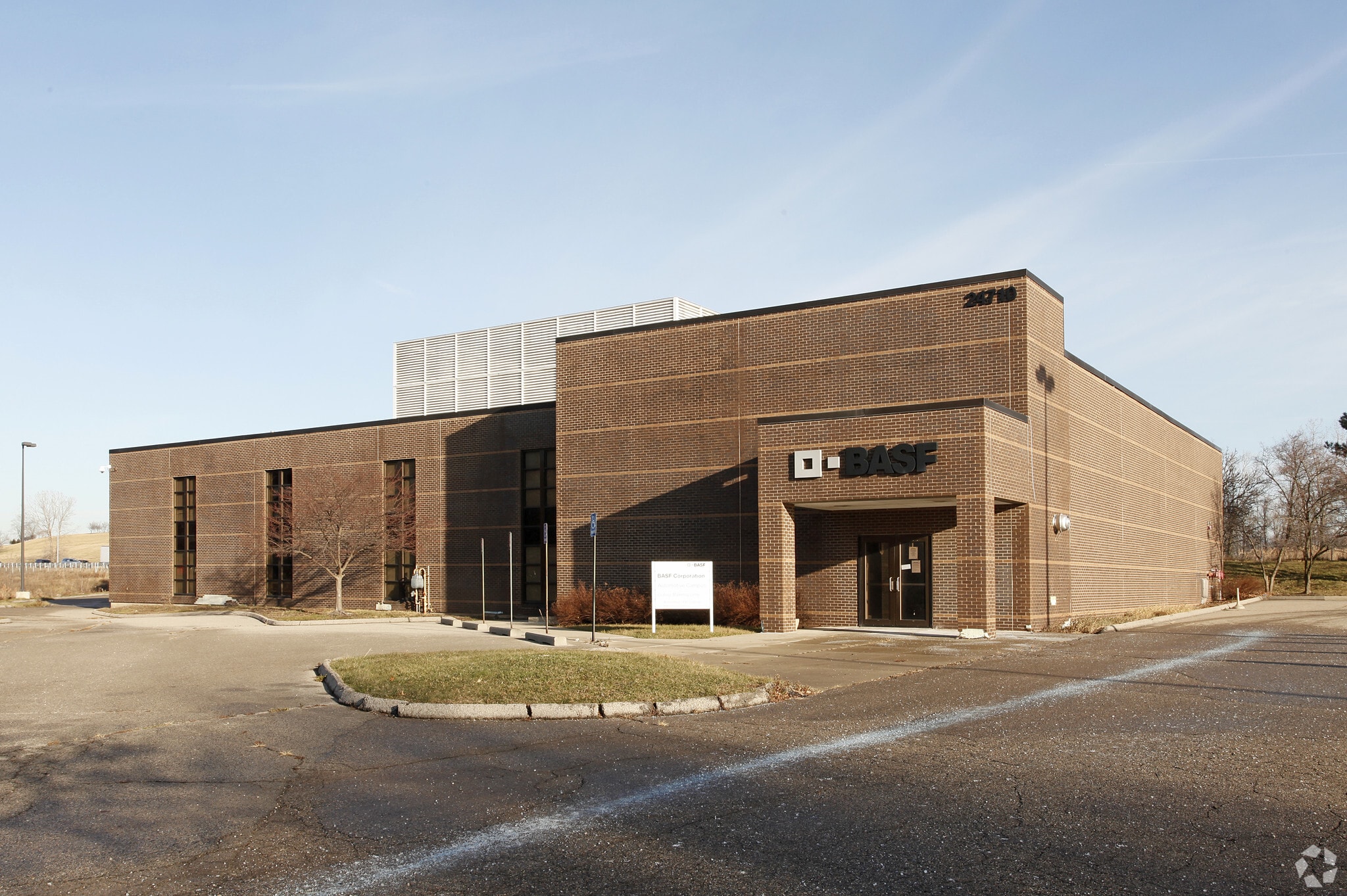 24710 W 11 Mile Rd, Southfield, MI for sale Primary Photo- Image 1 of 1