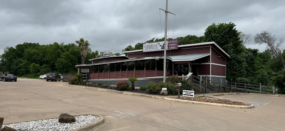 206 E Villa Maria Rd, Bryan, TX for lease - Building Photo - Image 1 of 3