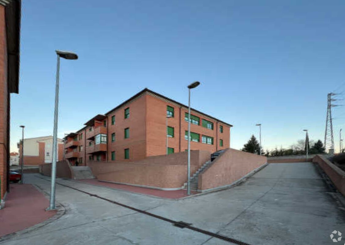Multifamily in La Lastrilla, Segovia for sale Interior Photo- Image 1 of 2