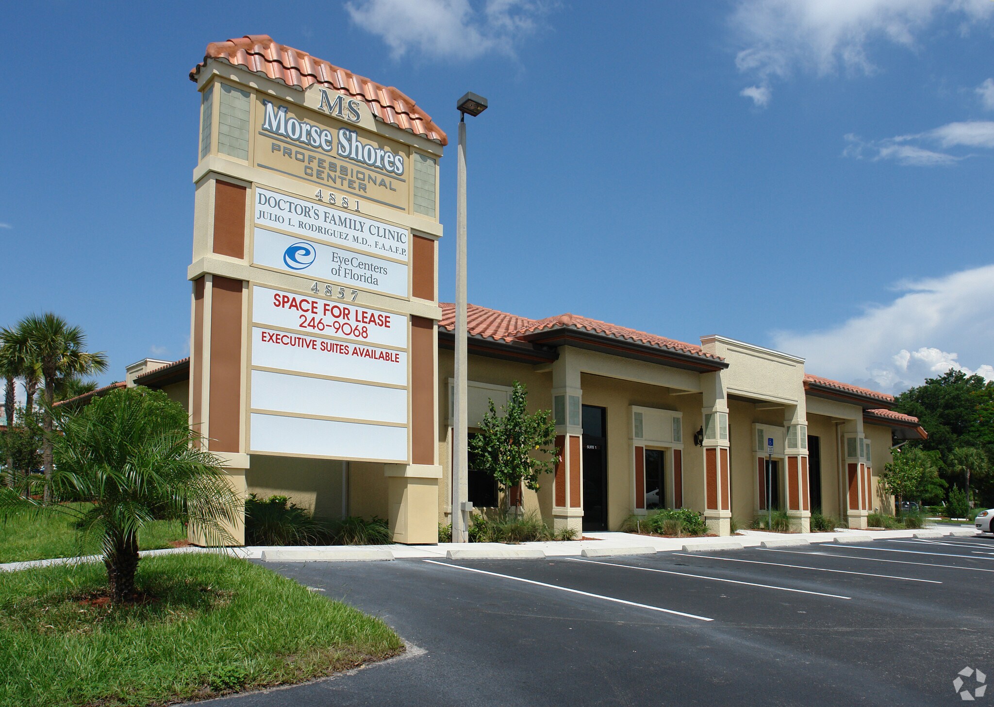 4857 Palm Beach Blvd, Fort Myers, FL 33905 1,500± SF Available for Lease