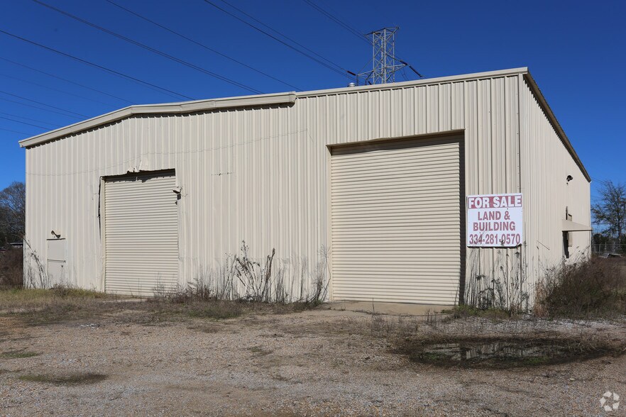 3335 Old Selma Rd, Montgomery, AL 36108