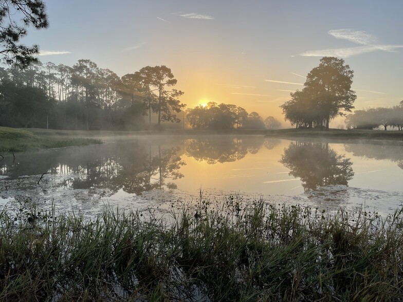 3455 E Fairway Vista Dr, Avon Park, FL for sale - Building Photo - Image 3 of 6