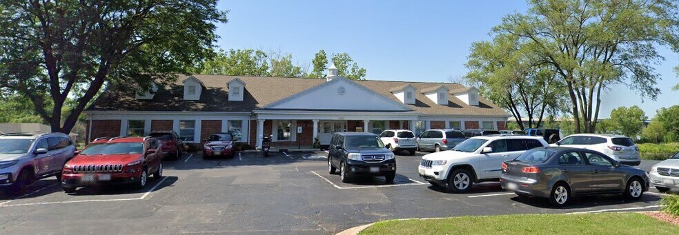 3000 Riverside Dr, Green Bay, WI for sale - Primary Photo - Image 1 of 1