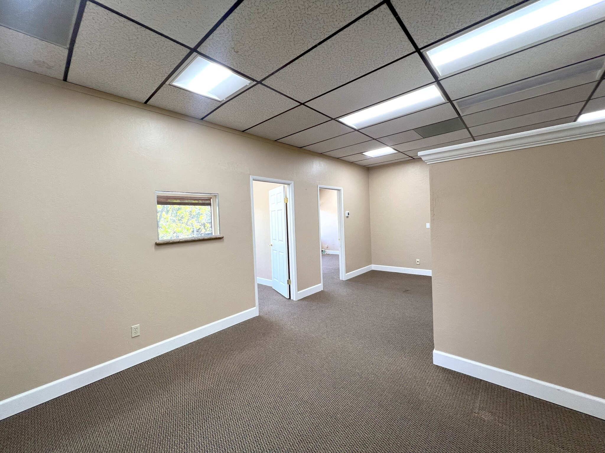 835 Blossom Hill Rd, San Jose, CA for lease Interior Photo- Image 1 of 6