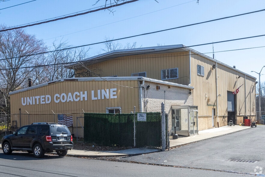 3120 Arthur Kill Rd, Staten Island, NY for sale - Primary Photo - Image 1 of 1