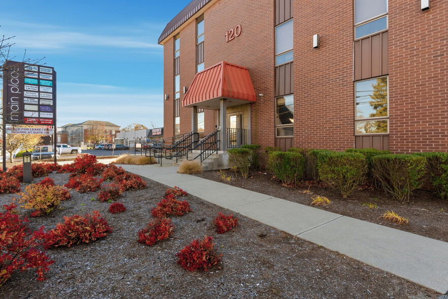 120 N Main St, Attleboro, MA for sale - Building Photo - Image 2 of 17