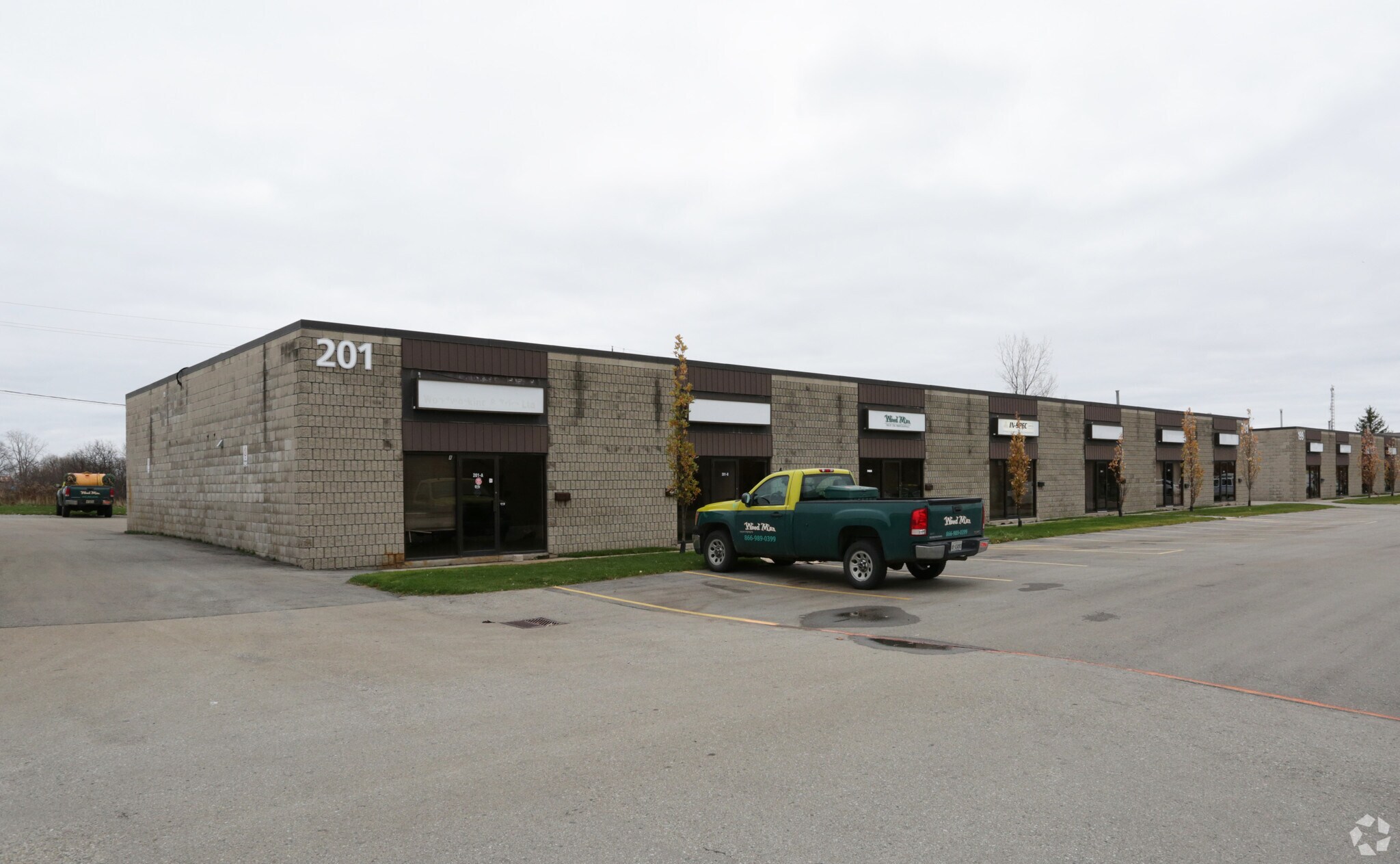 201 Exeter Rd, London, ON for sale Primary Photo- Image 1 of 1