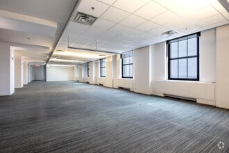 360 Rue Saint-Jacques, Montréal, QC for lease Interior Photo- Image 2 of 2