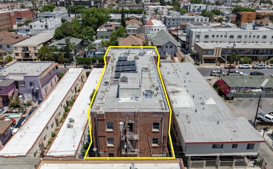 2222 W 15th St, Los Angeles, CA for sale - Building Photo - Image 3 of 10