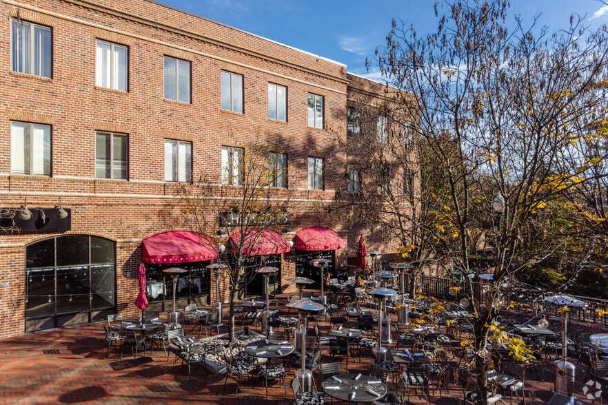 3201 New Mexico Ave NW, Washington, DC for lease - Building Photo - Image 3 of 8