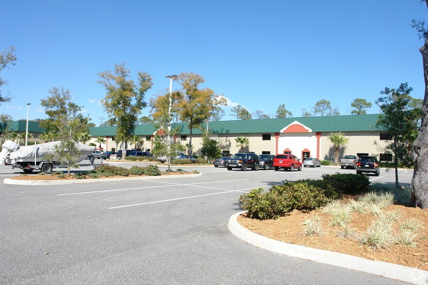 880 Airport Rd, Ormond Beach, FL 32174