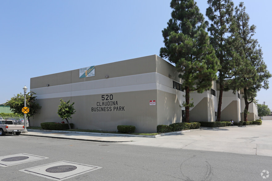 520 S Claudina St, Anaheim, CA for lease - Primary Photo - Image 1 of 10