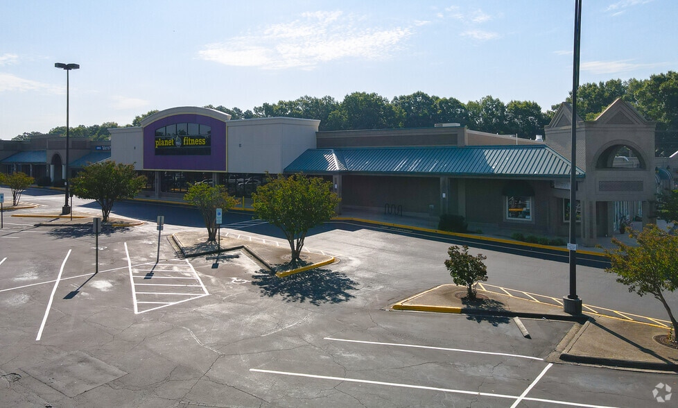 1309-1351 S Cannon Blvd, Kannapolis, NC for sale - Primary Photo - Image 1 of 1