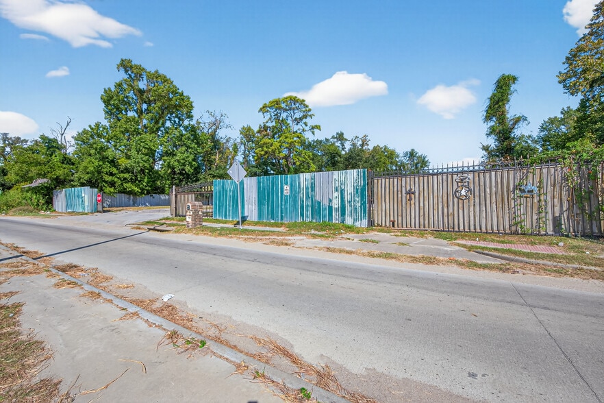 7517 Ley Rd, Houston, TX for sale - Building Photo - Image 1 of 12